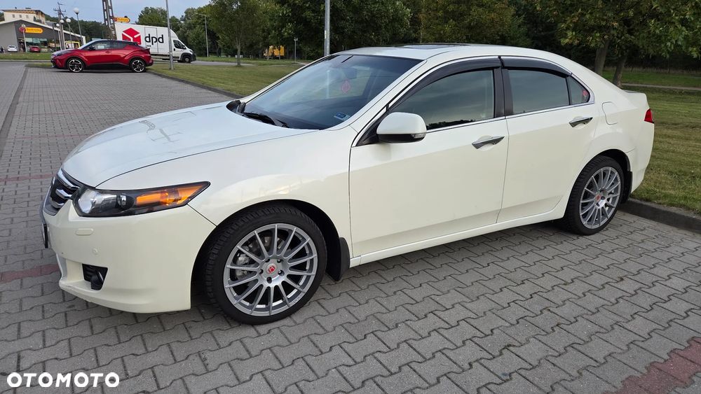 Honda Accord 2.0 Executive - 1