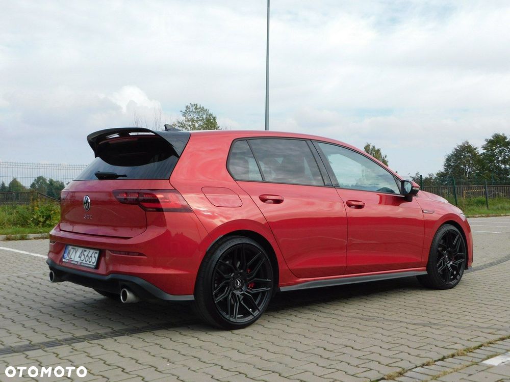 Volkswagen Golf - 3