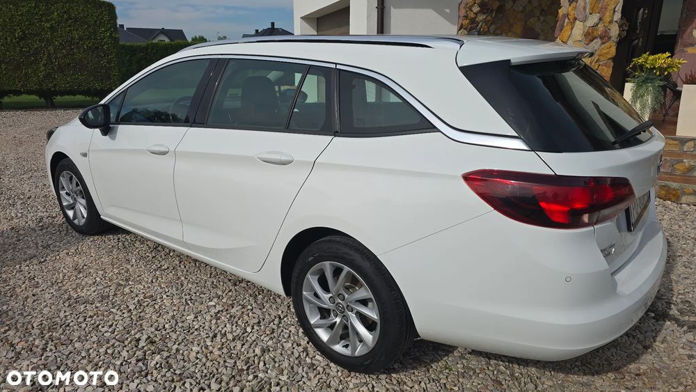 Opel Astra 1.2 T Elegance S&S - 12