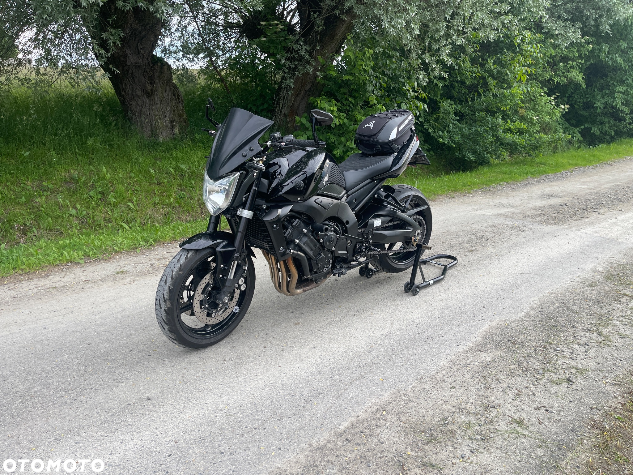 Yamaha FZ - 7