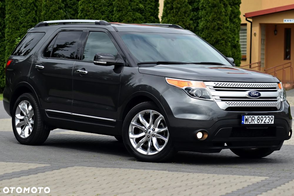 Ford Explorer - 16
