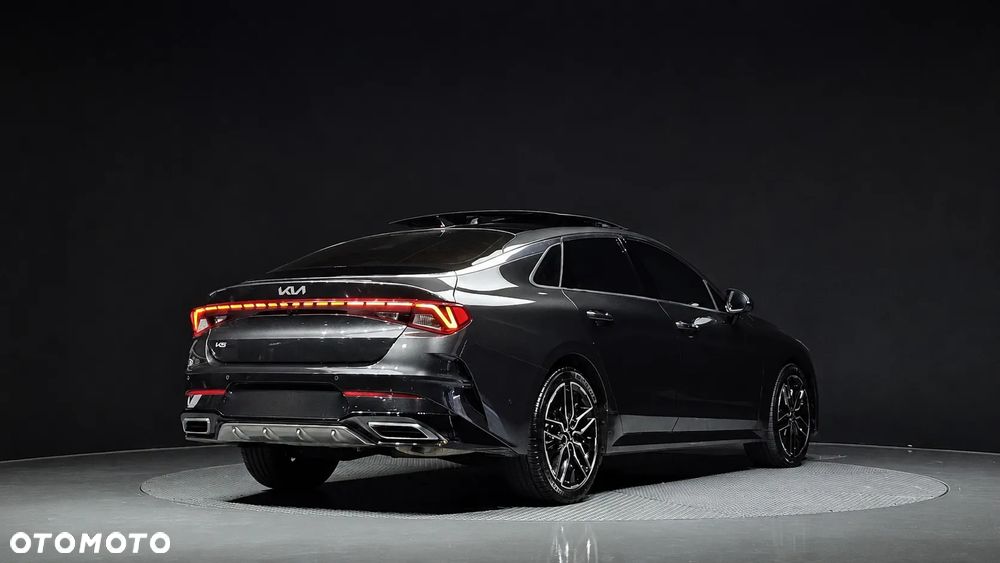 Kia K5 - 4