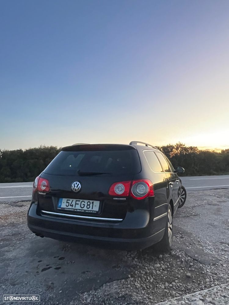 VW Passat Variant 1.9 TDi DPF BlueMotion - 6