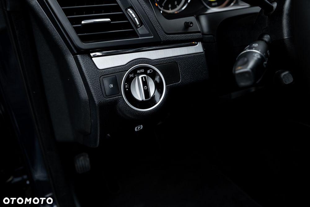 Mercedes-Benz Klasa E - 20