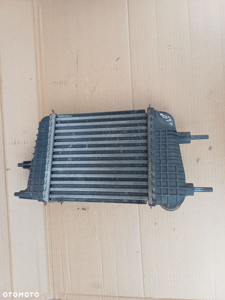 Nissan Note II E12 1.2 dig-s kompresor Chłodnica intercoolera Y0130002 - 2