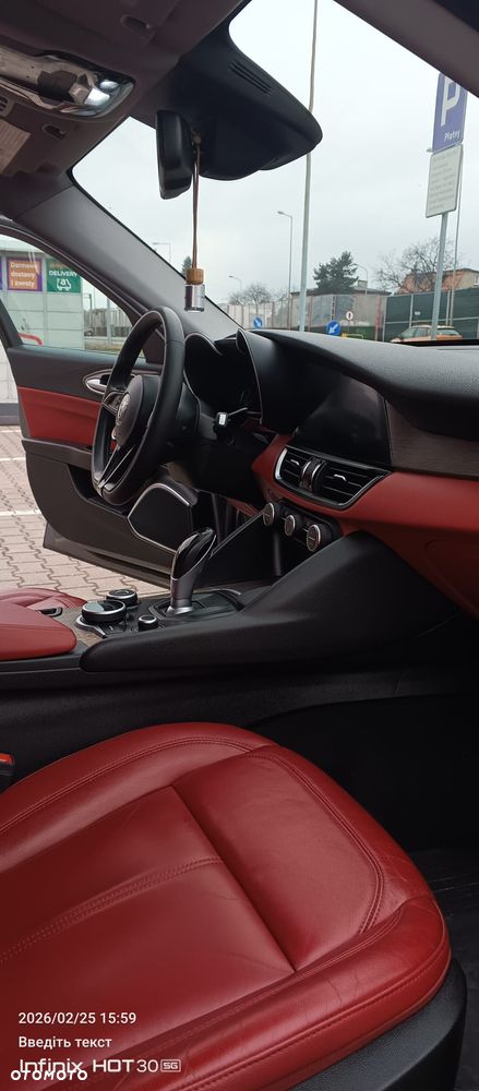 Alfa Romeo Giulia 2.0 Turbo 16V AT8 Veloce Ti - 13