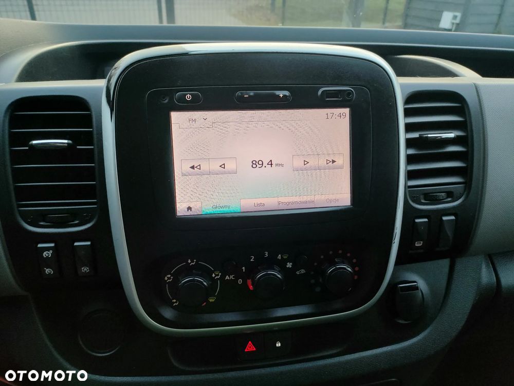 Renault TRAFIC  2016r 1,6 DCI 120KM BEZ ADBLUE L2H1LONG BRUTTO VAT 23% KLIMA - 11