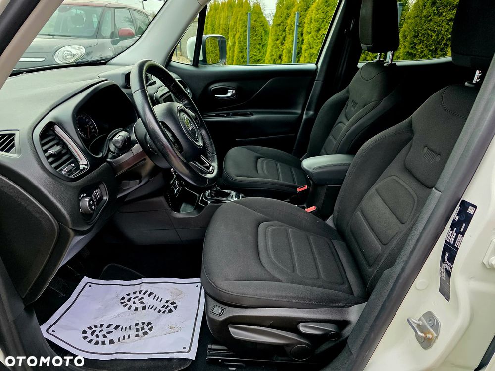Jeep Renegade - 16