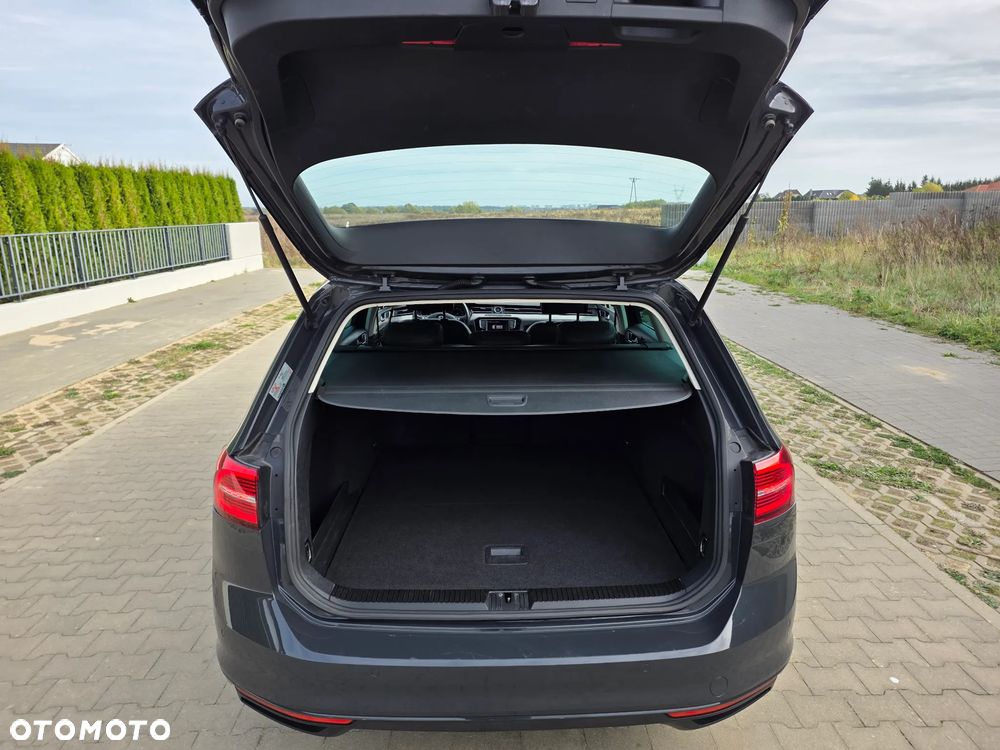 Volkswagen Passat 2.0 TDI (BlueMotion Technology) Highline - 20