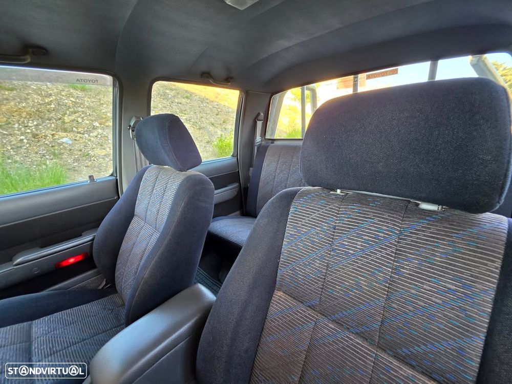 Toyota Hilux 2.4 D LN145LPT Cab Dupla - 6