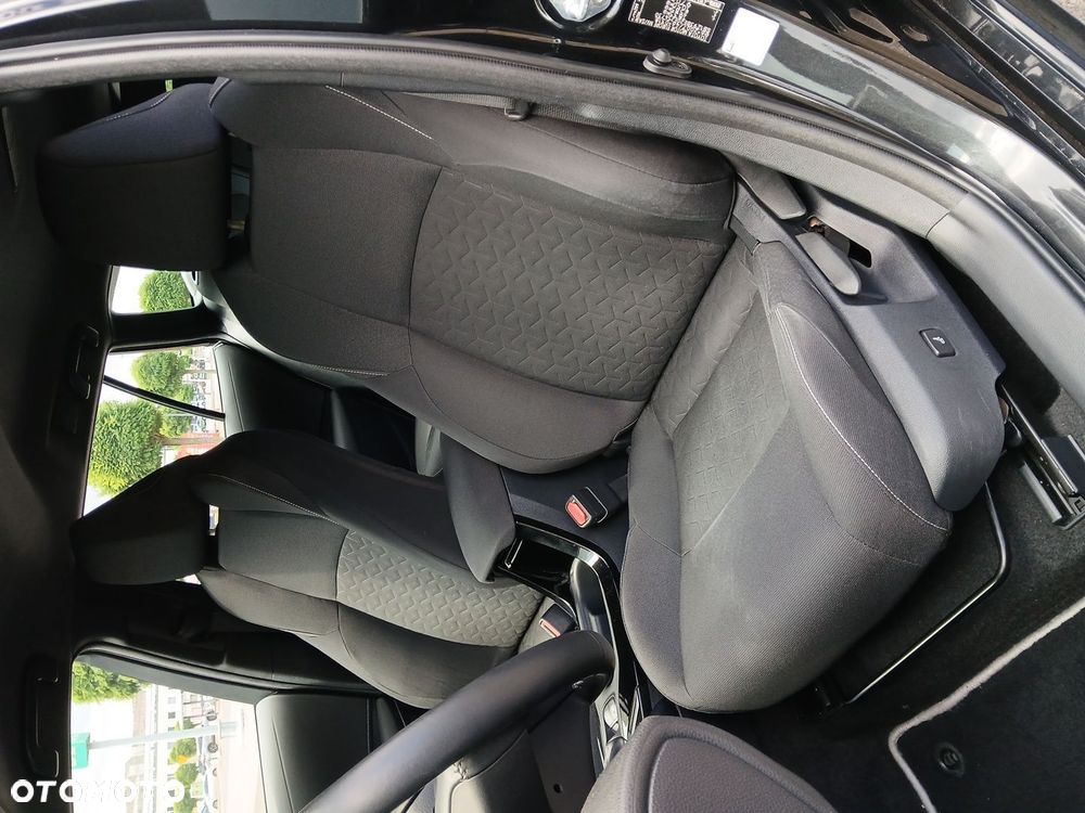 Toyota Corolla 1.8 Hybrid Comfort - 39