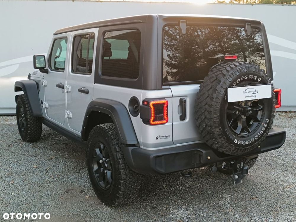 Jeep Wrangler - 15