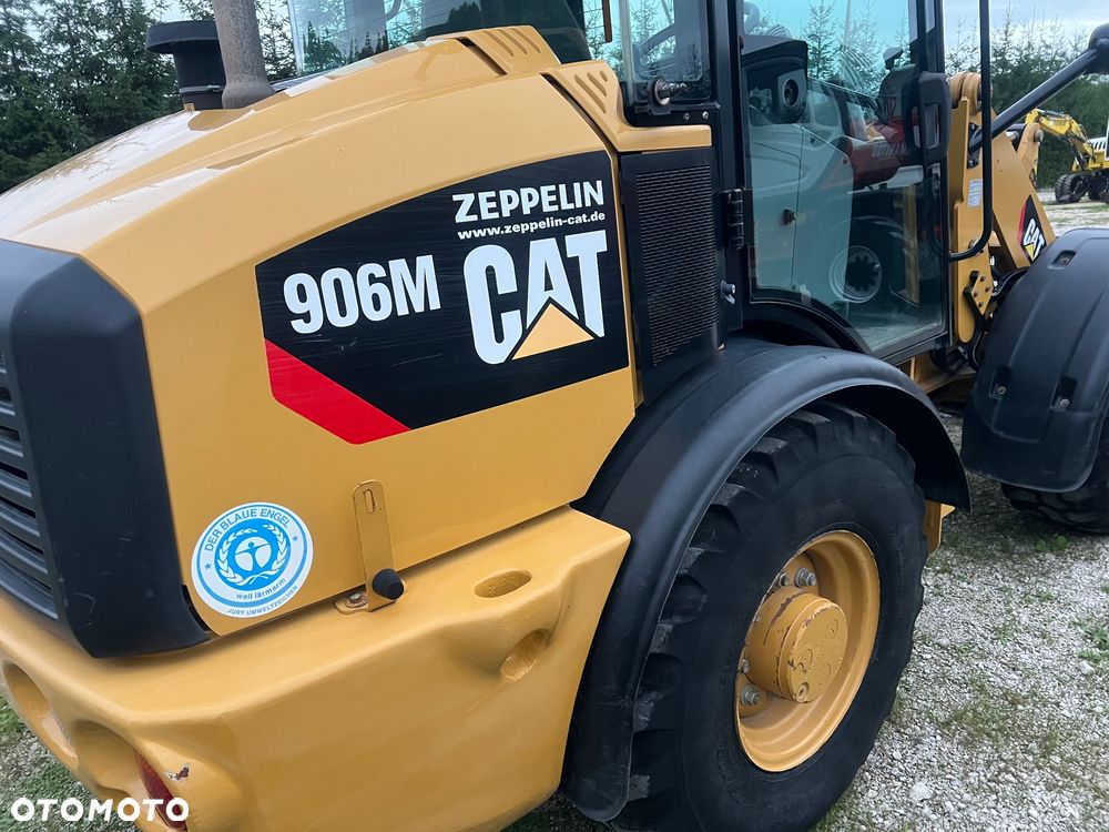 Caterpillar Ładowarka łamana 906M Cat łyżka widły 907 908 5 6 ton SZYBKOZŁĄCZE HYDRAULICZNE dodatkowe linie ZAMIATARKA za dopłatą - 23