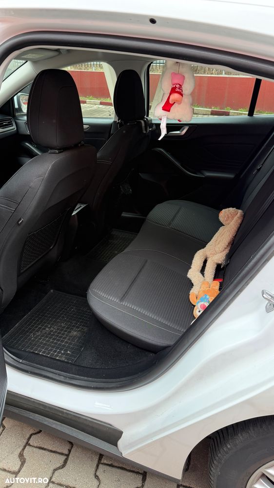 Ford Focus 1.0 EcoBoost Active - 6
