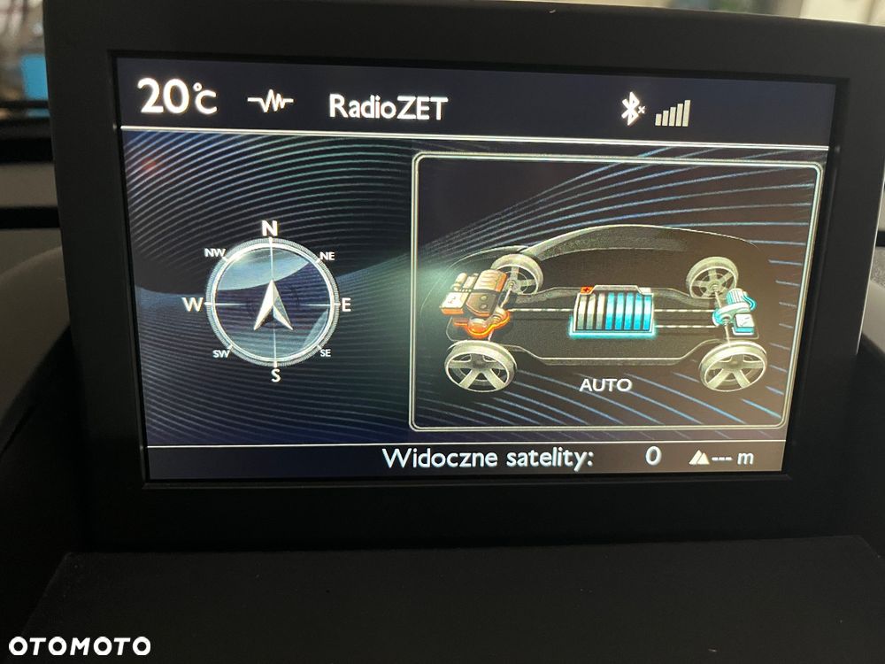 Peugeot 3008 Hybrid4 - 17
