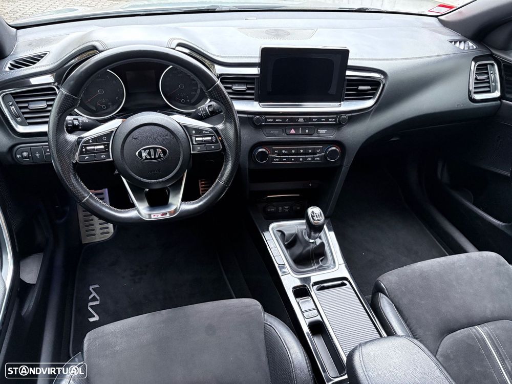 Kia ProCeed 1.4 T-GDI GT Line - 30