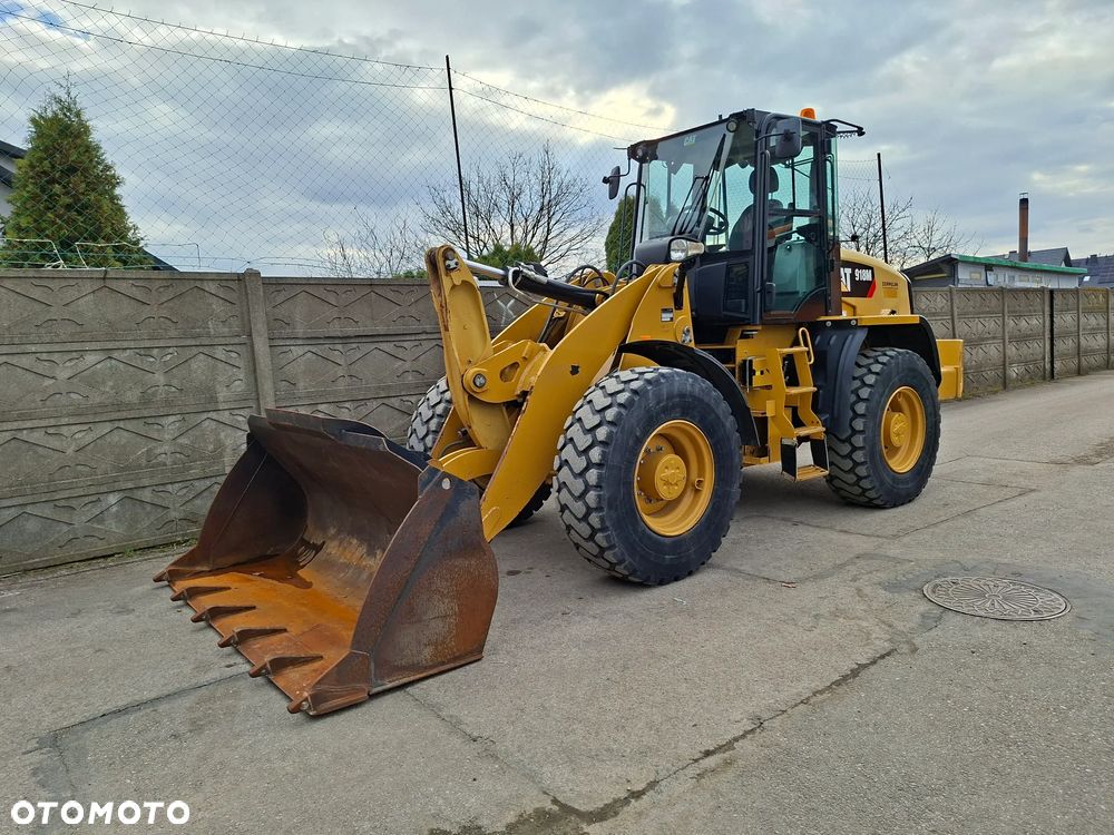 Caterpillar CAT 918 M - 1