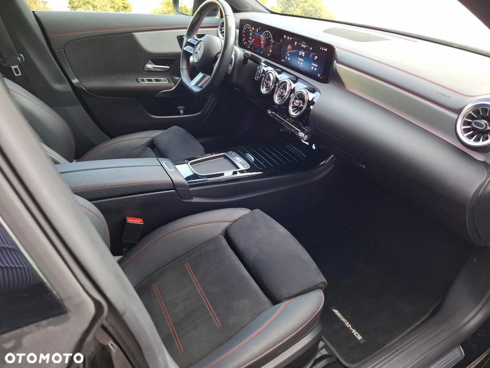 Mercedes-Benz CLA 200 mHEV AMG Line 7G-DCT - 19