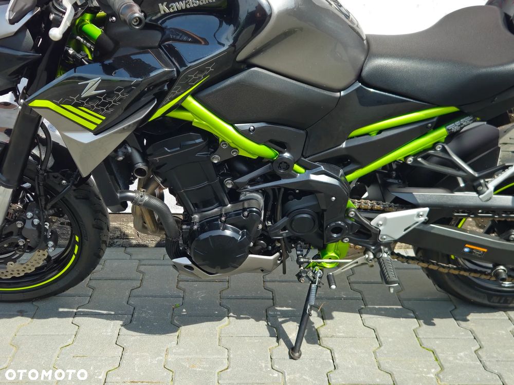 Kawasaki Z 900 - 26