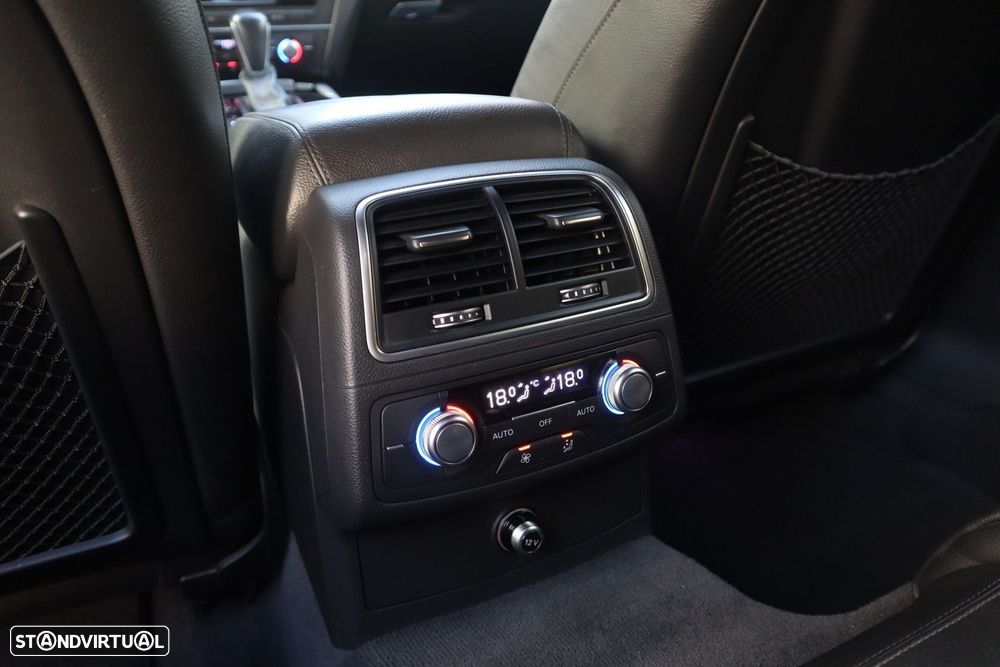 Audi A6 Allroad 3.0 TDi quattro S tronic - 47