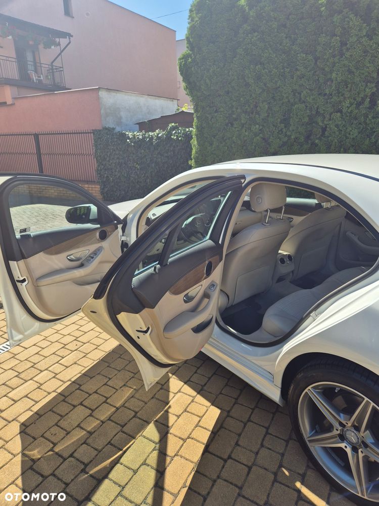 Mercedes-Benz Klasa C 180 7G-TRONIC - 11