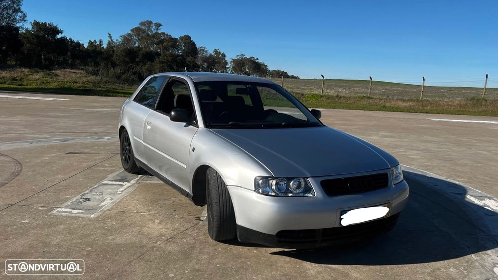 Audi A3 1.8 Sport Turbo - 1