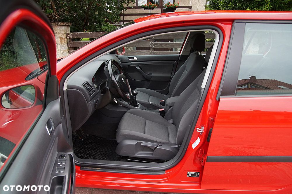 Volkswagen Golf 1.6 Comfortline - 12