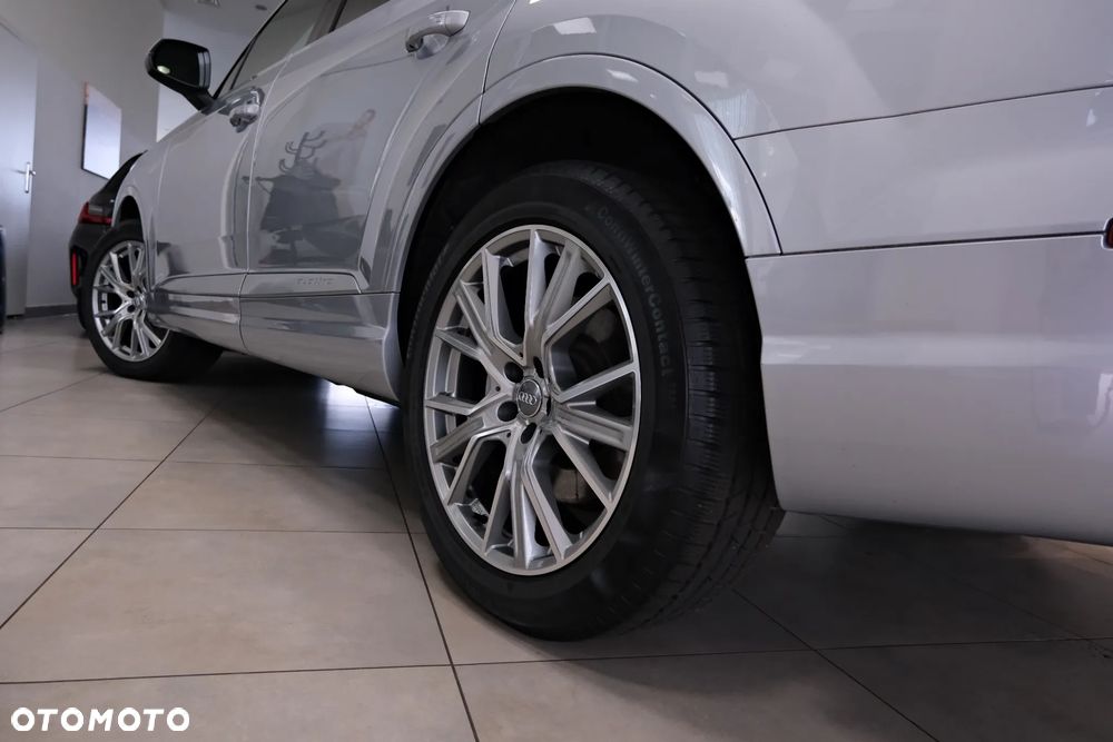 Audi Q7 - 17