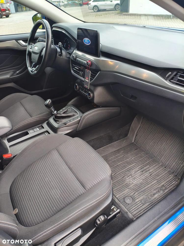 Ford Focus 1.0 EcoBoost Titanium - 4