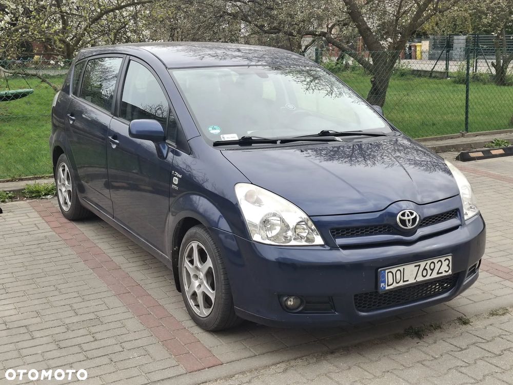 Toyota Corolla Verso 1.8 Luna - 1
