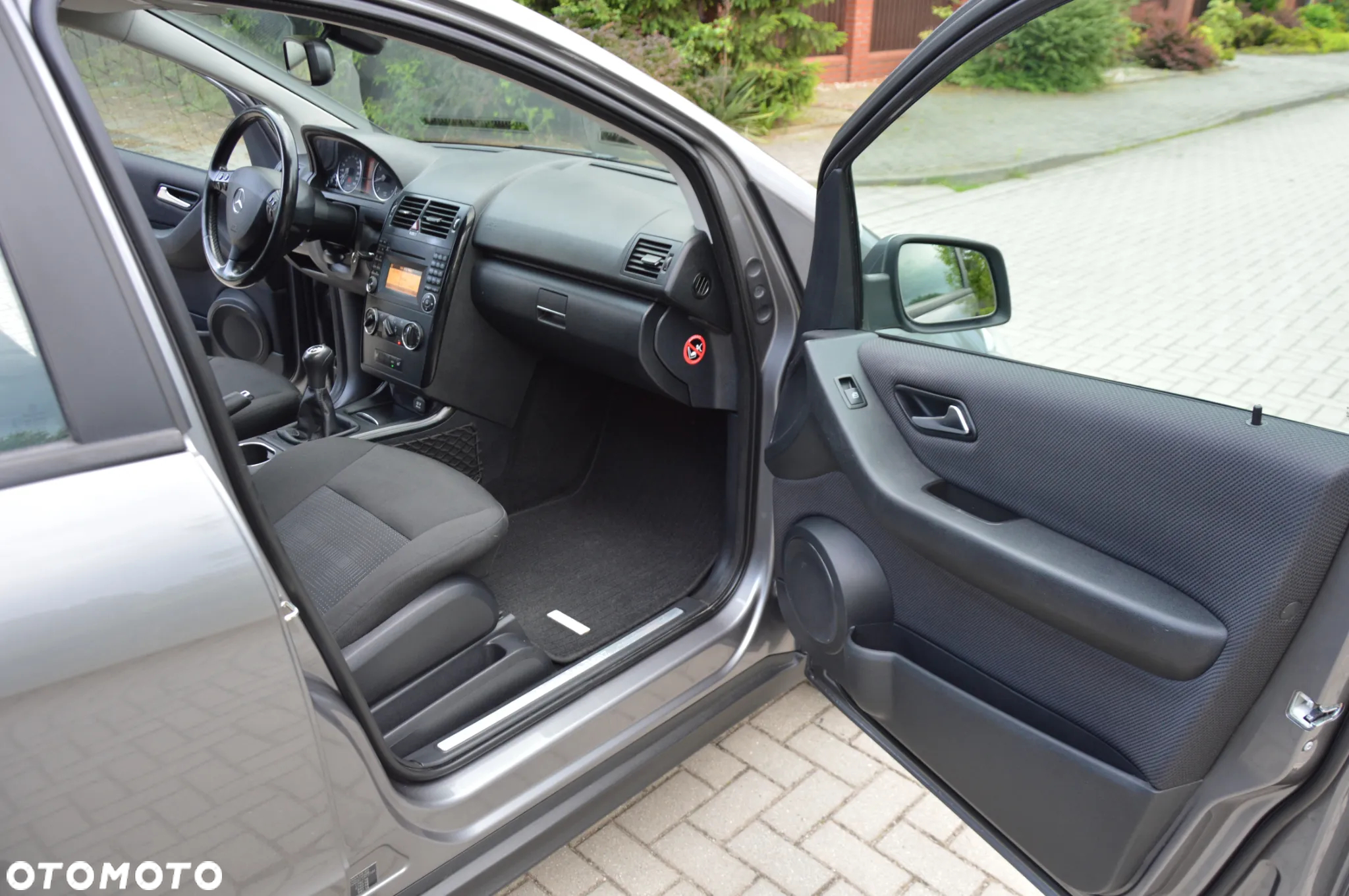 Mercedes-Benz Klasa A 160 BlueEFFICIENCY Elegance - 15