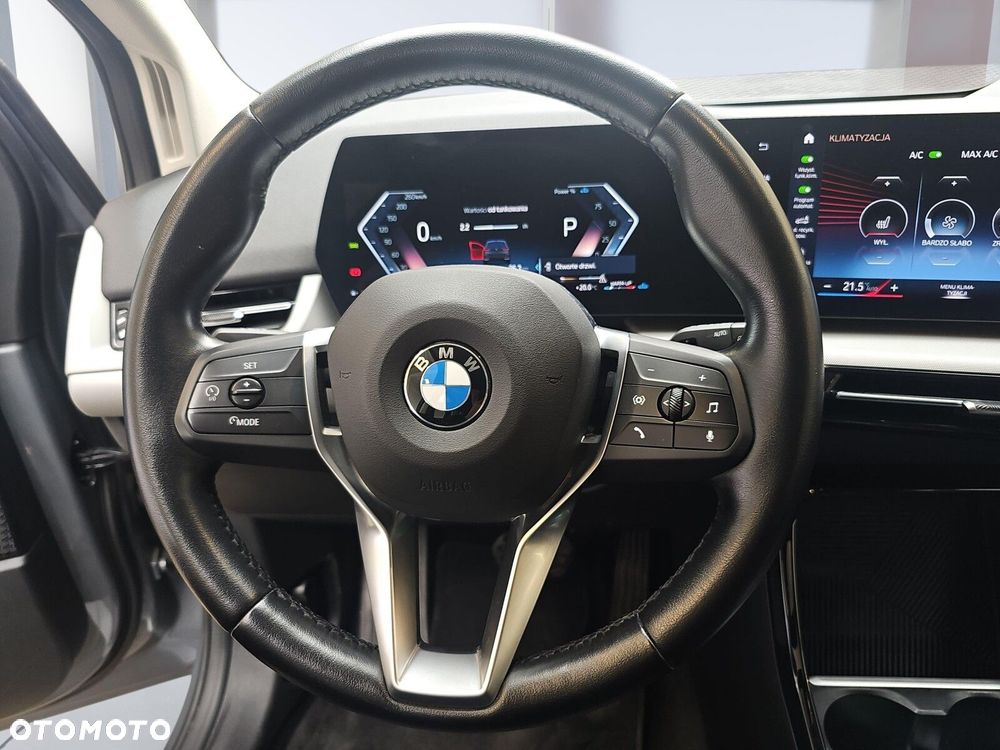 BMW Seria 2 218i - 13
