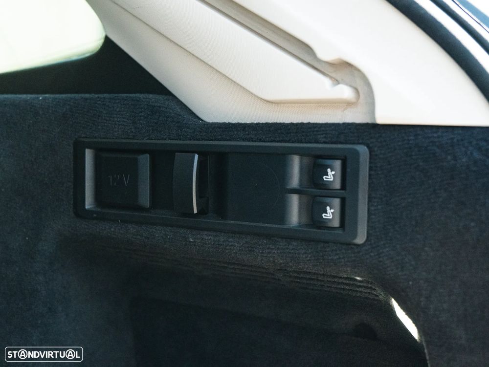 BMW 330 e Line Sport Auto - 37