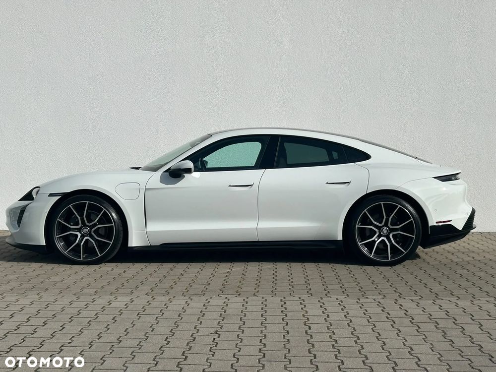 Porsche Taycan Standard - 3