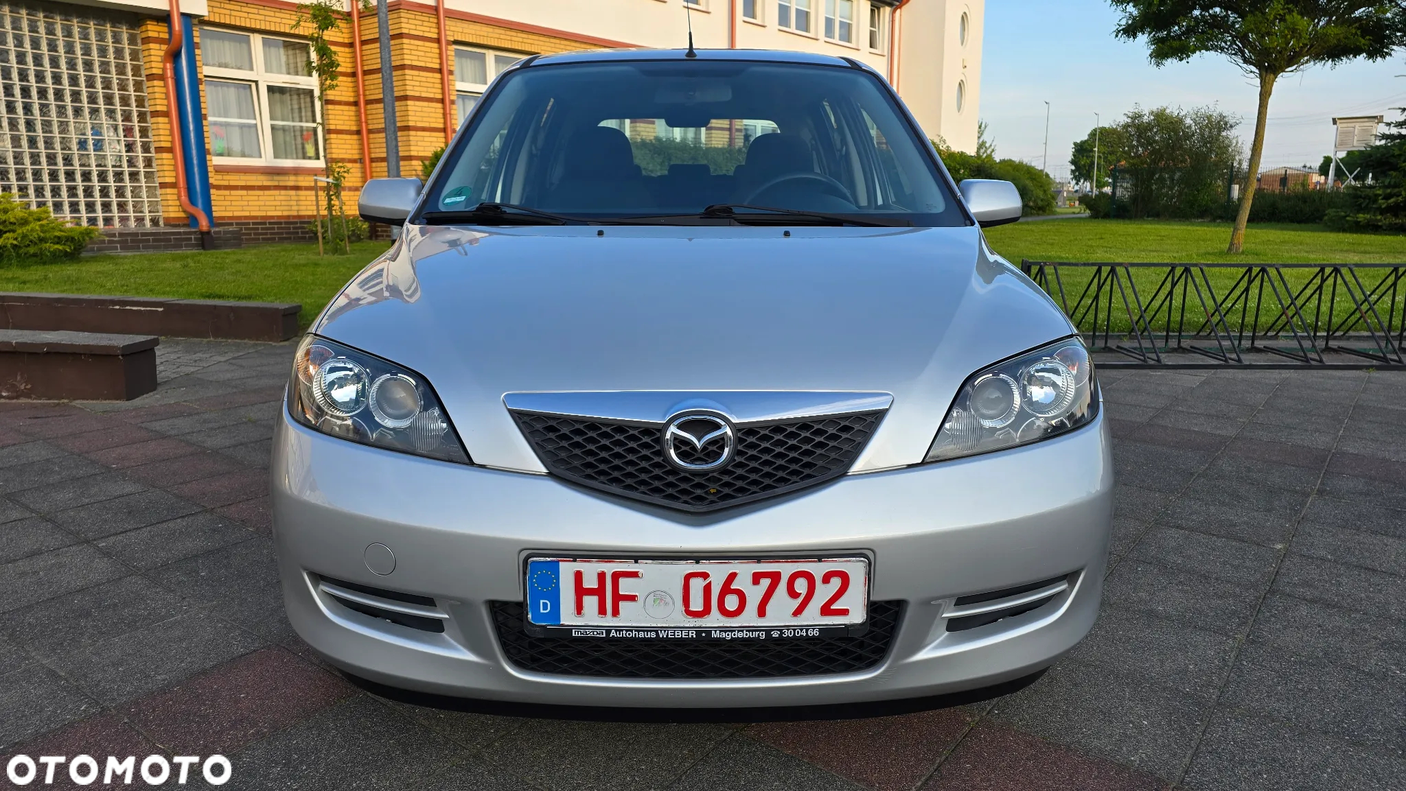 Mazda 2 - 3