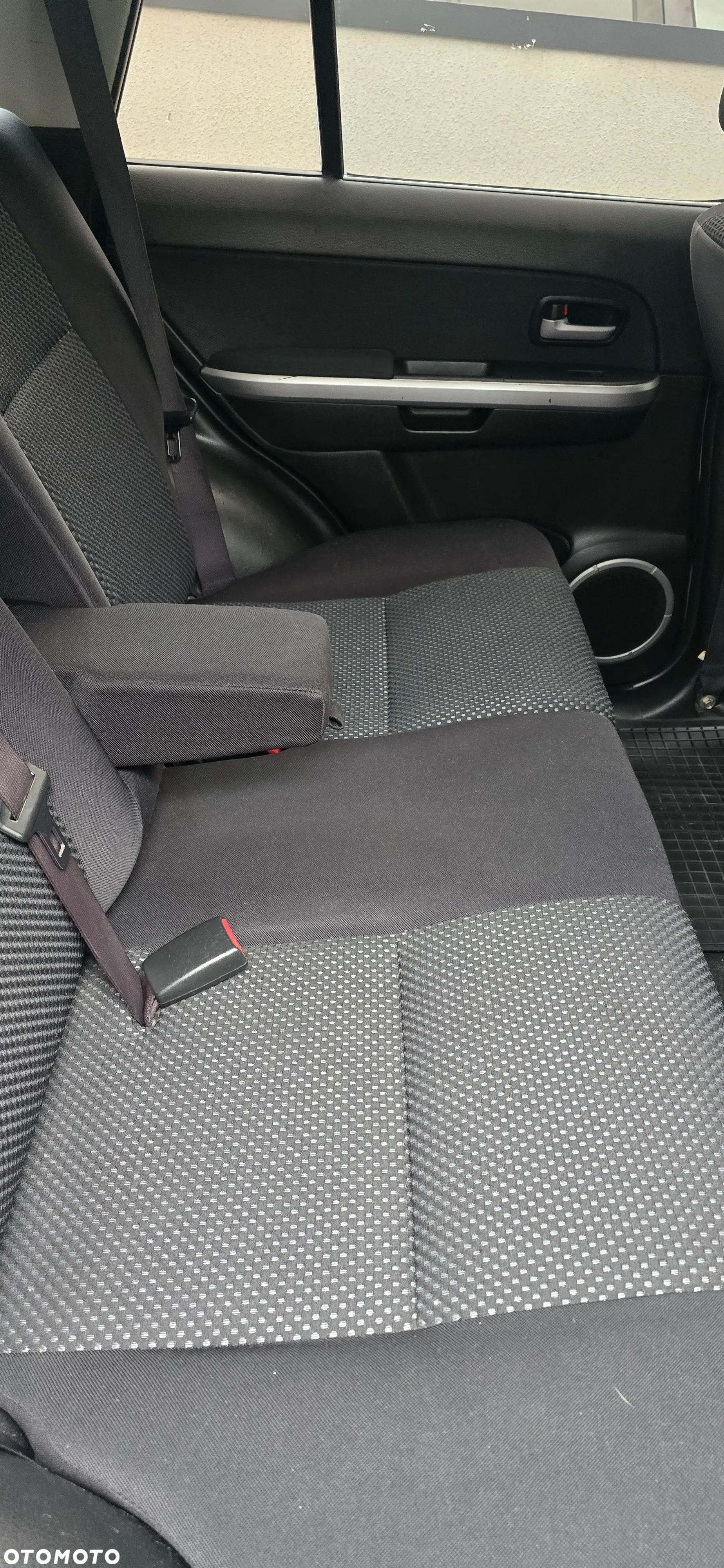 Suzuki Grand Vitara 1.9 DDiS Comfort - 18
