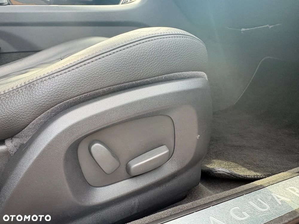 Jaguar XF 3.0 V6 Luxury - 27