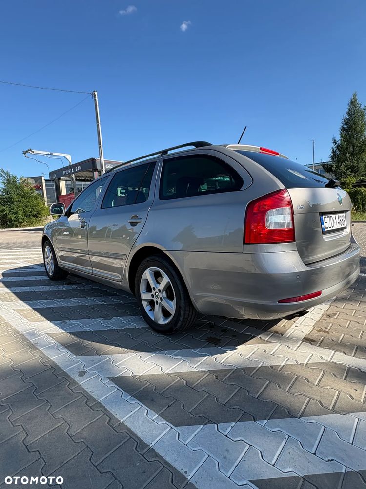 Skoda Octavia 1.4 TSI Family Plus - 6