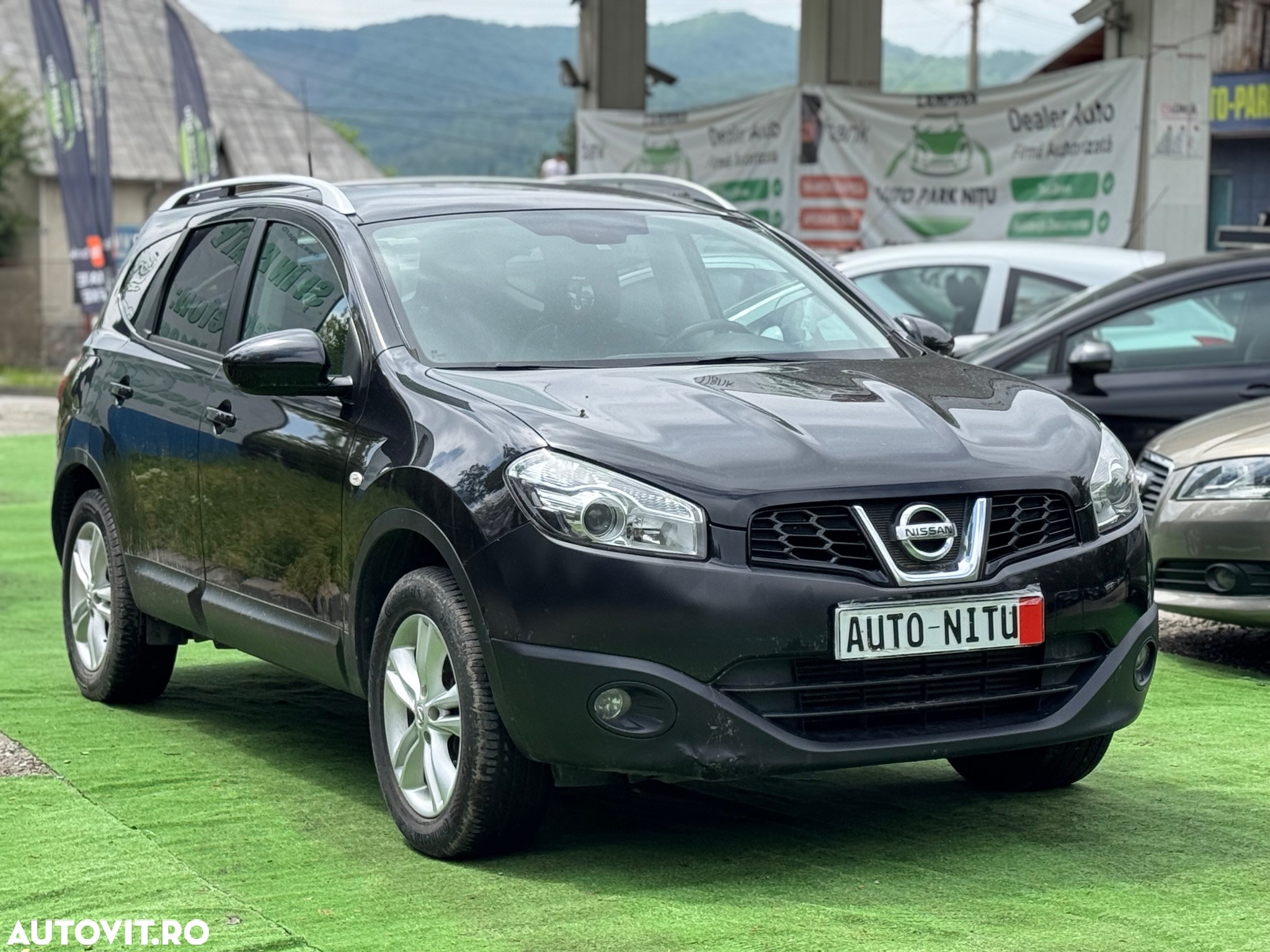Nissan Qashqai+2 - 15