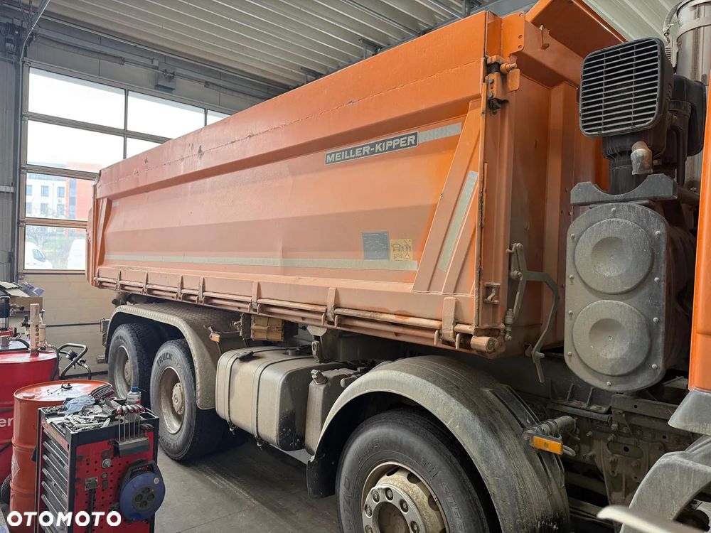Mercedes-Benz Actros 3244 8x4 Bordmatik z Niemiec - 4
