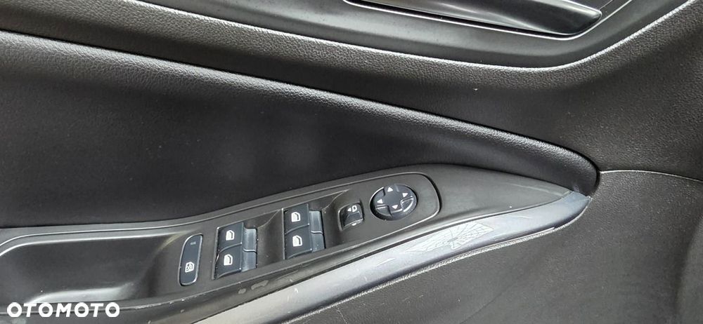 Opel Grandland X - 12