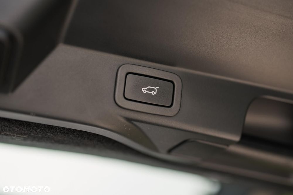 Land Rover Range Rover Sport - 38