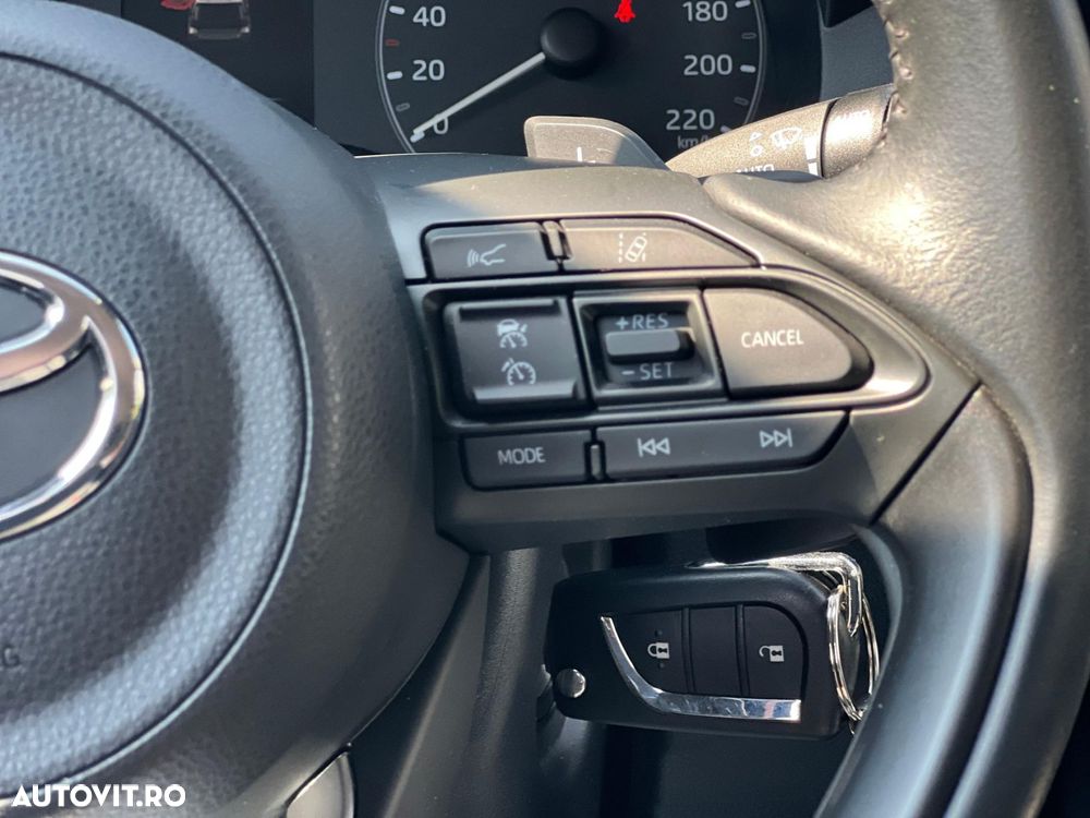 Toyota Yaris 1.5 CVT Dynamic - 14
