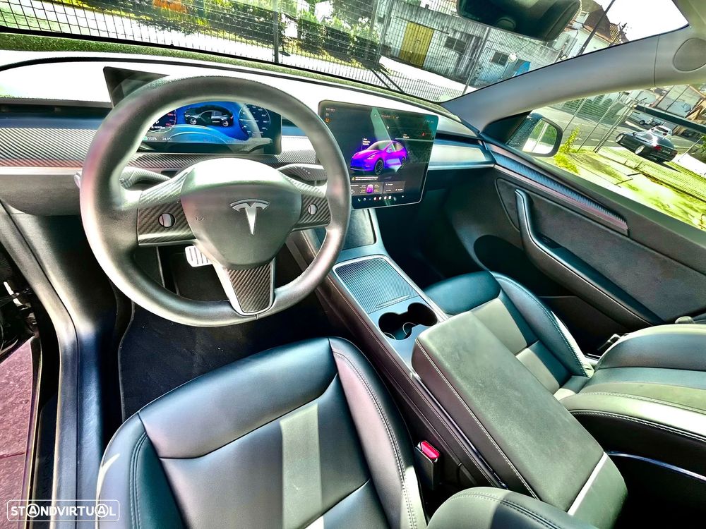 Tesla Model Y Performance Tração Integral - 23