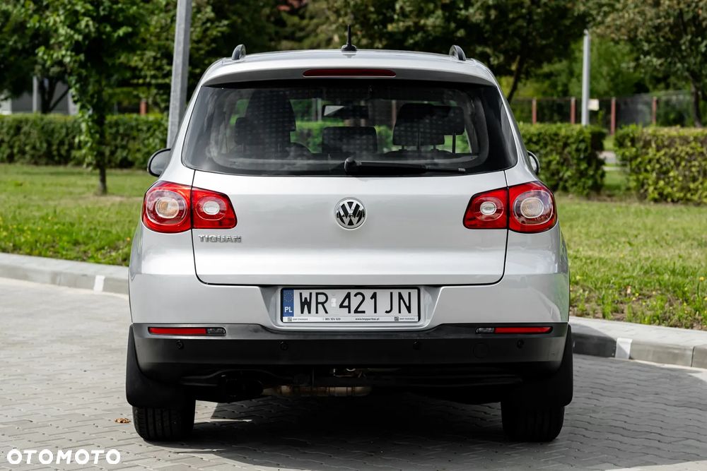 Volkswagen Tiguan - 9