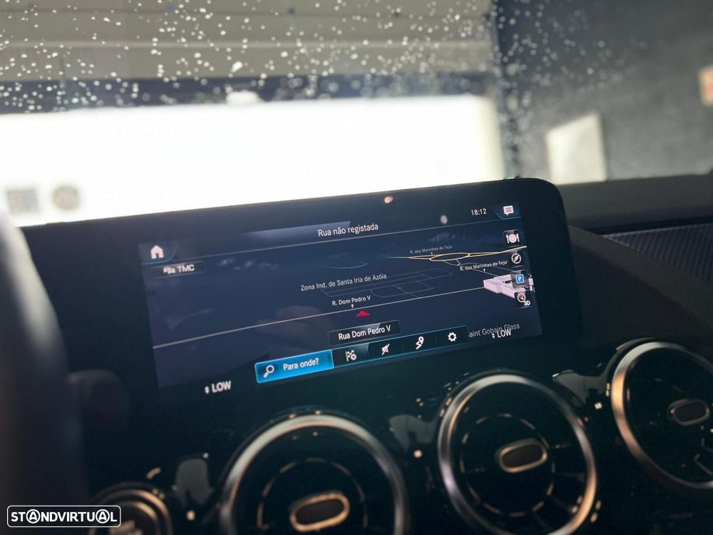 Mercedes-Benz GLA 180 d AMG Line - 11