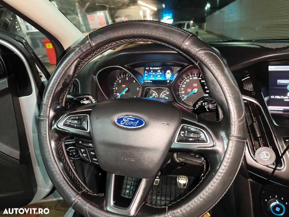 Ford Focus 1.5 TDCi ST-Line - 8