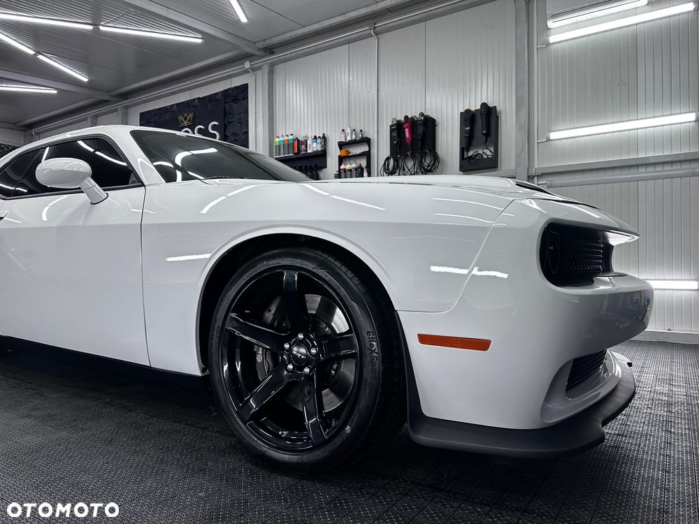 Dodge Challenger 6.2 Hellcat - 6