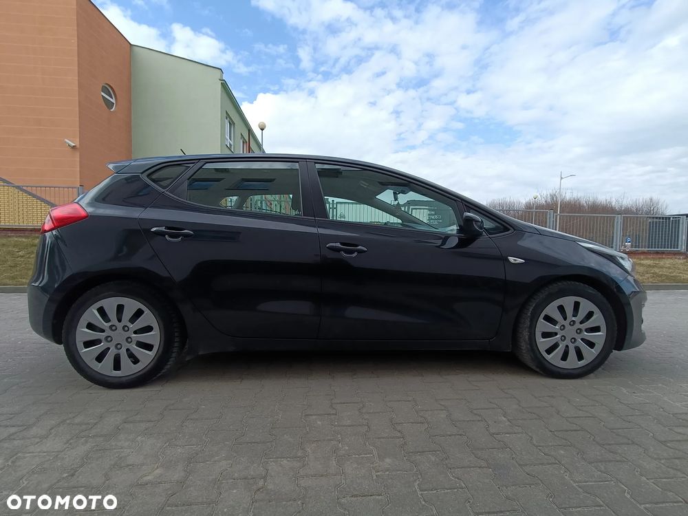 Kia Ceed 1.6 CRDi 115 ISG Vision - 10