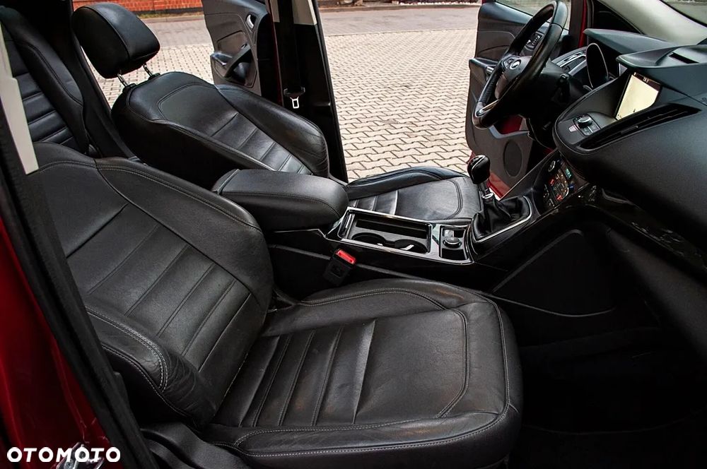 Ford Kuga 2.0 TDCi 4WD Titanium Plus - 23